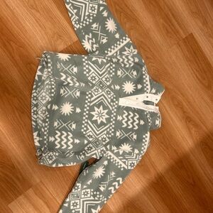 Cozy pullover from Simon's